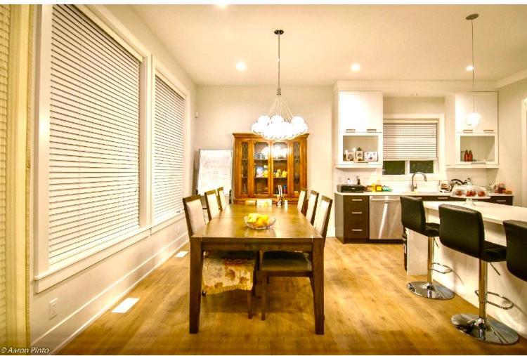 Good Location Apartment Surrey Ngoại thất bức ảnh